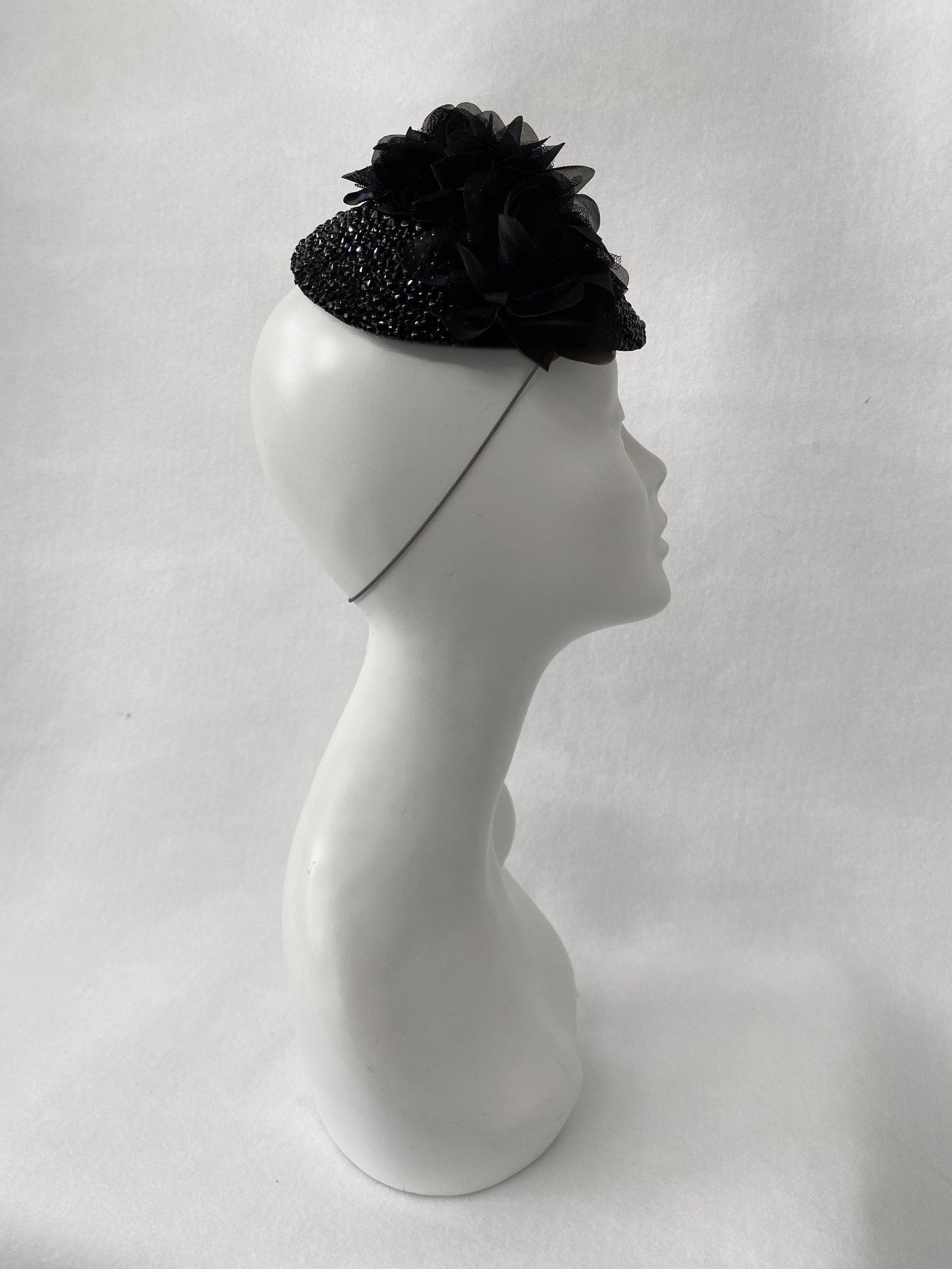 Black Crystal Pearl Teardrop Fascinator