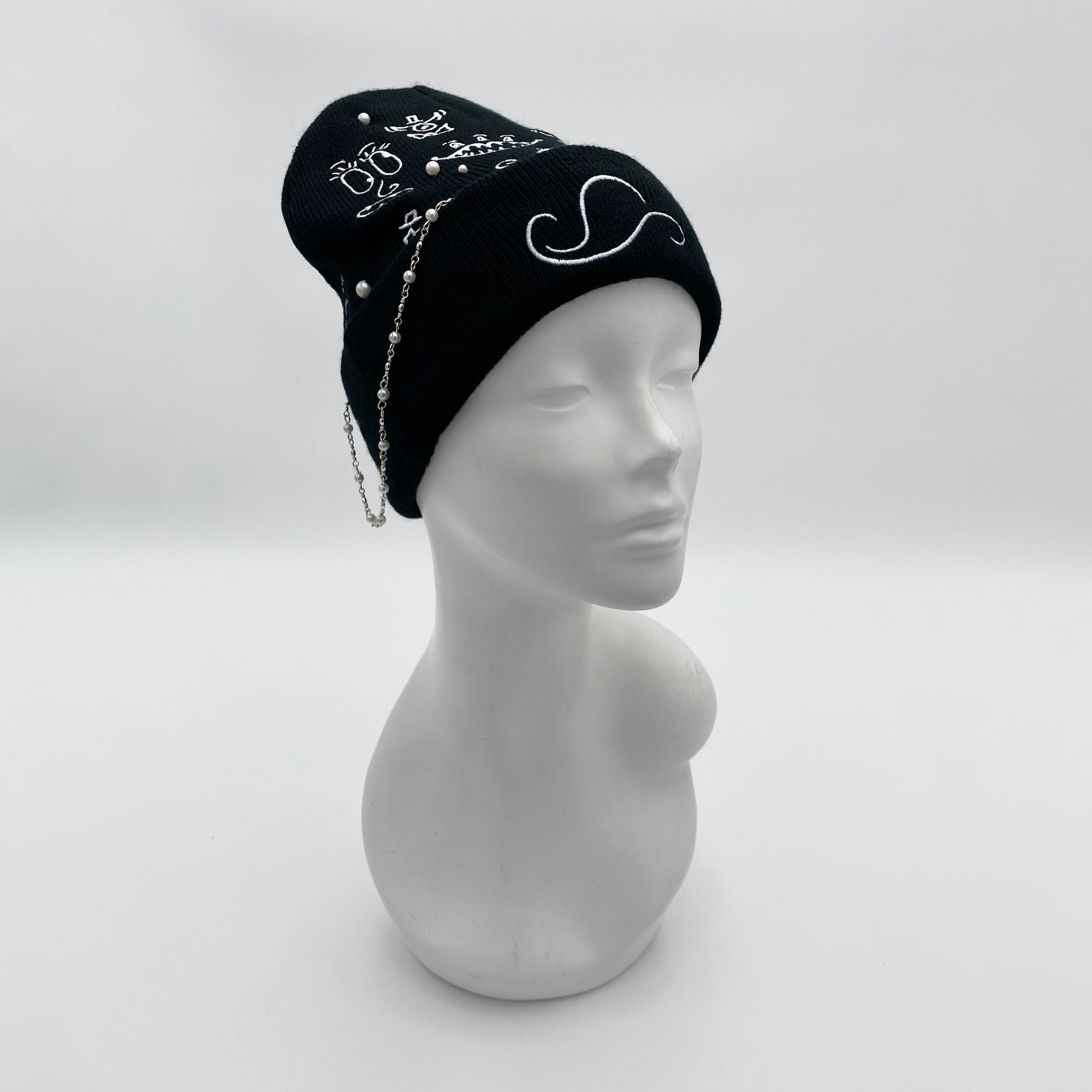 Pearl Jam – Sarah Sokol Millinery